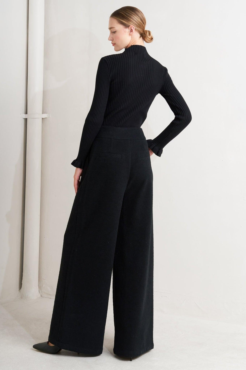 PRESTIGE VOLUME BLACK WOVEN PANTS Flying Tomato