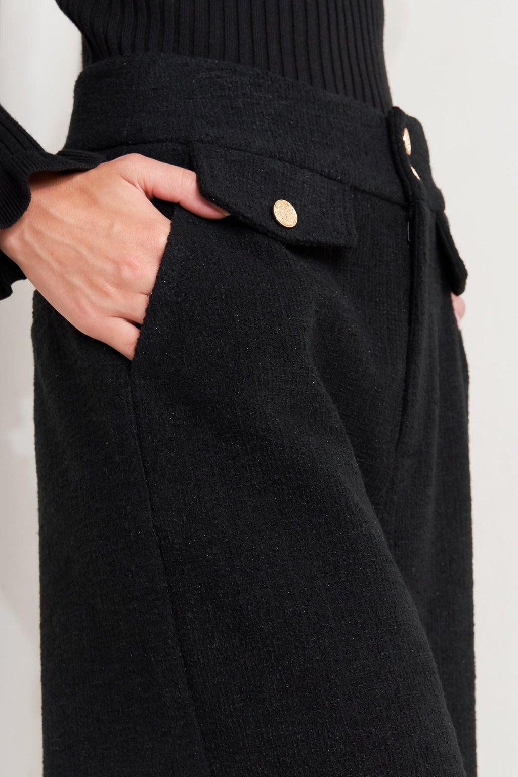 PRESTIGE VOLUME BLACK WOVEN PANTS Flying Tomato