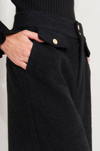 PRESTIGE VOLUME BLACK WOVEN PANTS Flying Tomato