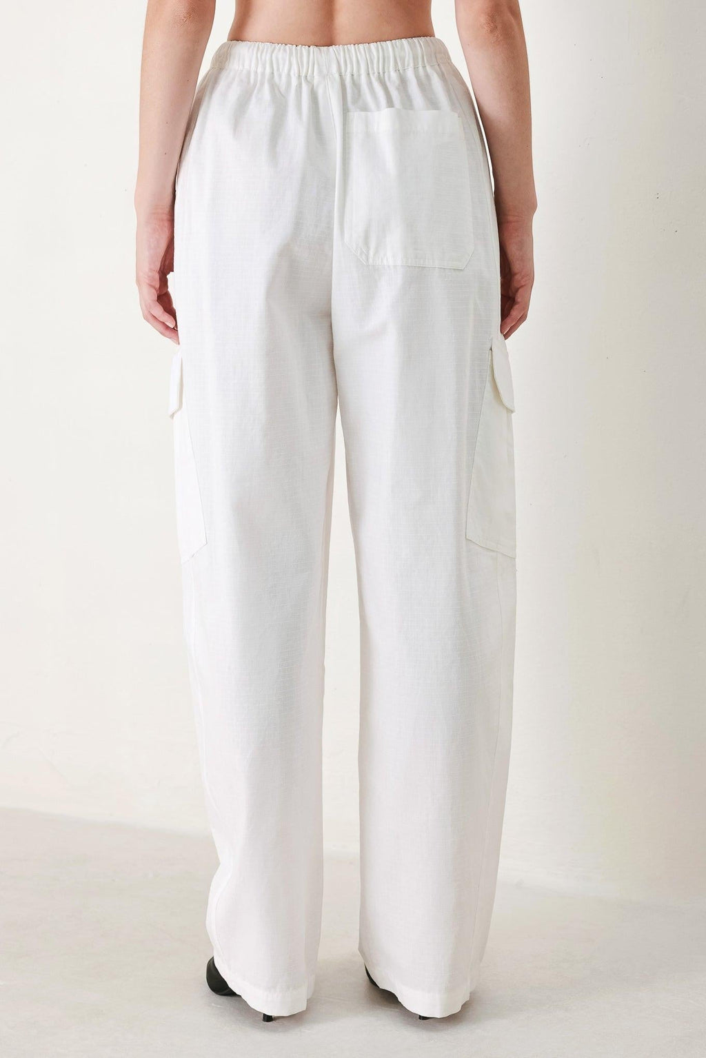 CRISP ESSENTIAL WOVEN BALLON PANTS Flying Tomato