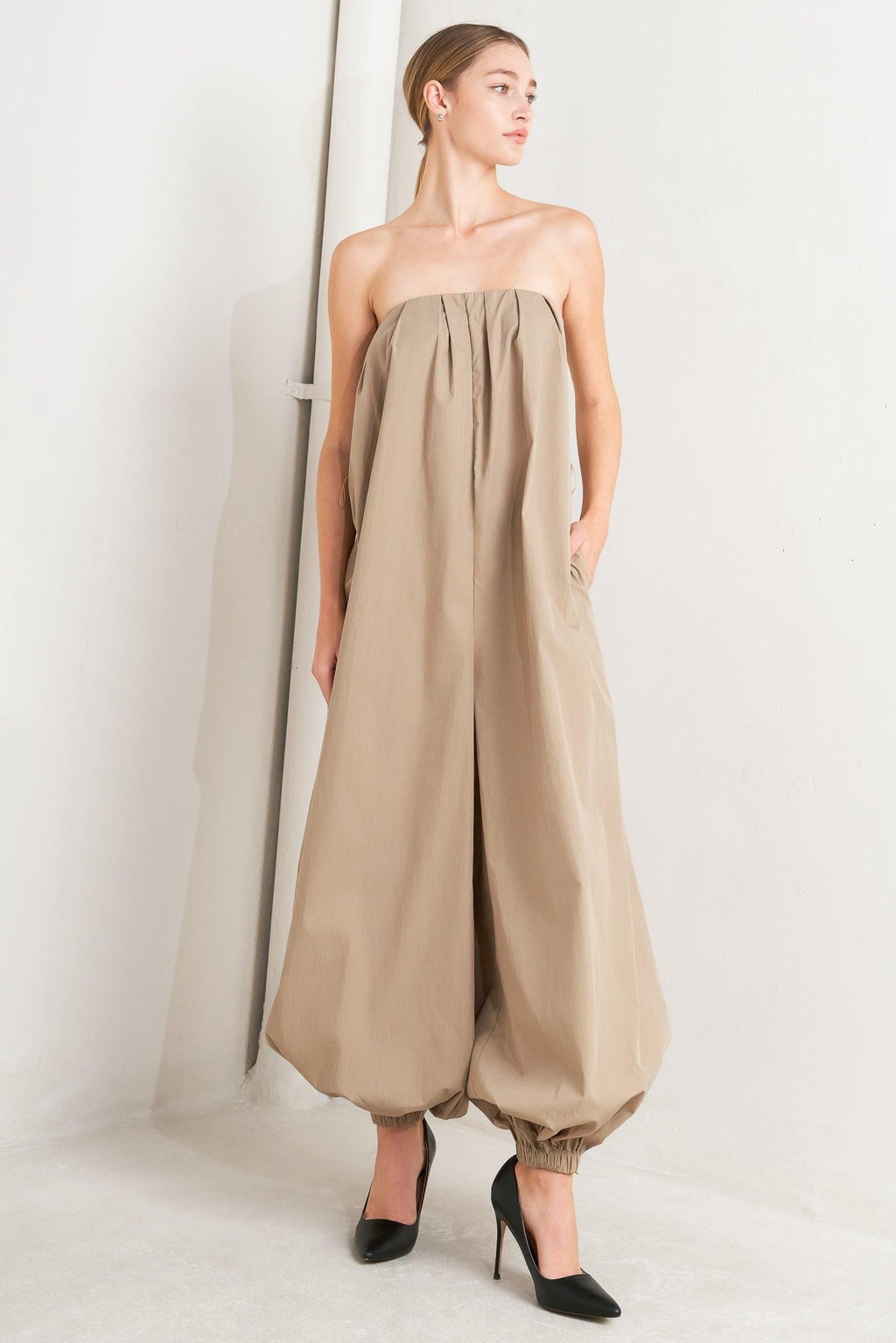 QUIET SENSUALITY WOVEN JUMPSUIT Flying Tomato