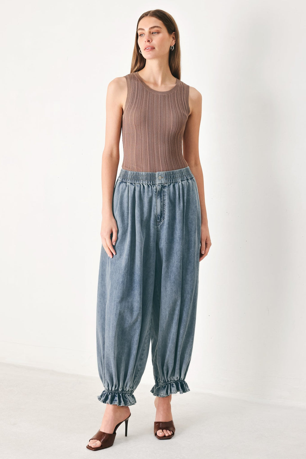 EASY VOLUME DENIM GENIE PANTS Flying Tomato