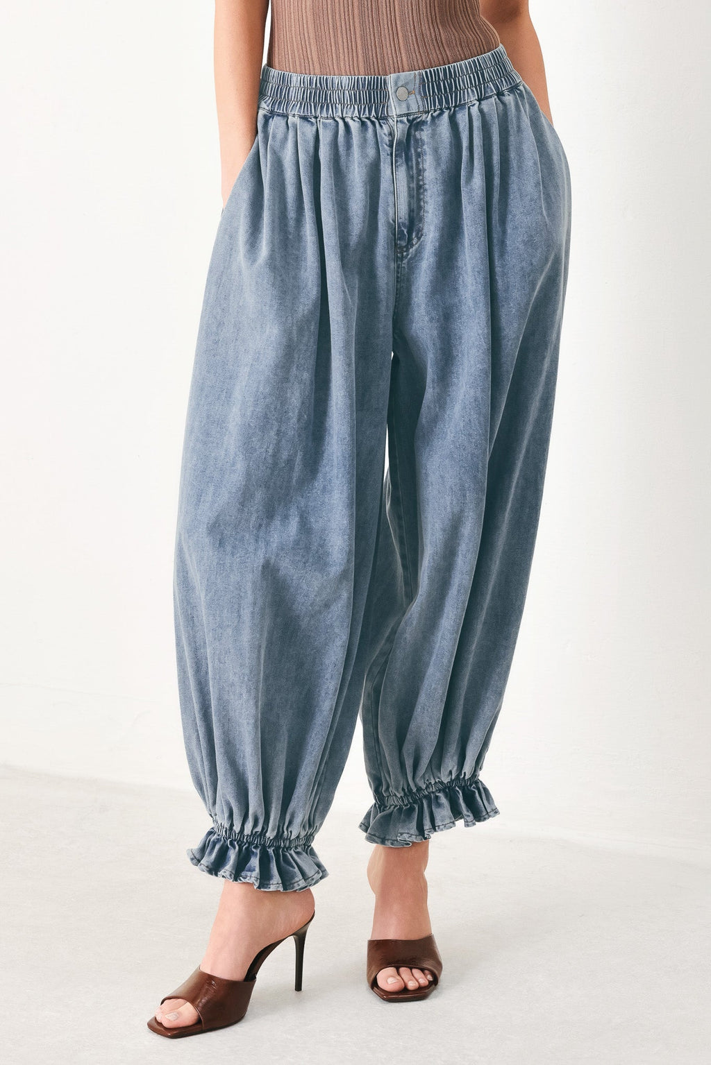 EASY VOLUME DENIM GENIE PANTS Flying Tomato