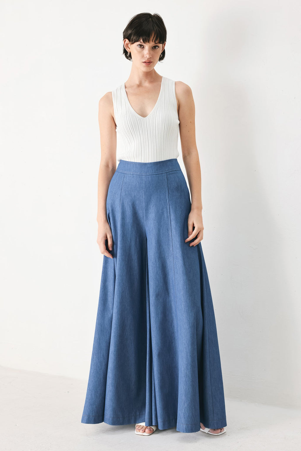 CASUAL ROMANCE WOVEN PANTS Flying Tomato