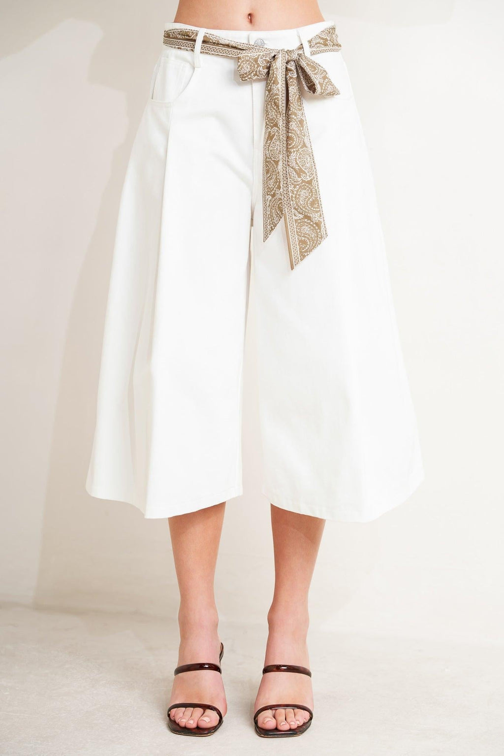 [PREORDER] MARBELLA MOMENT WOVEN CULOTTE PANTS Flying Tomato
