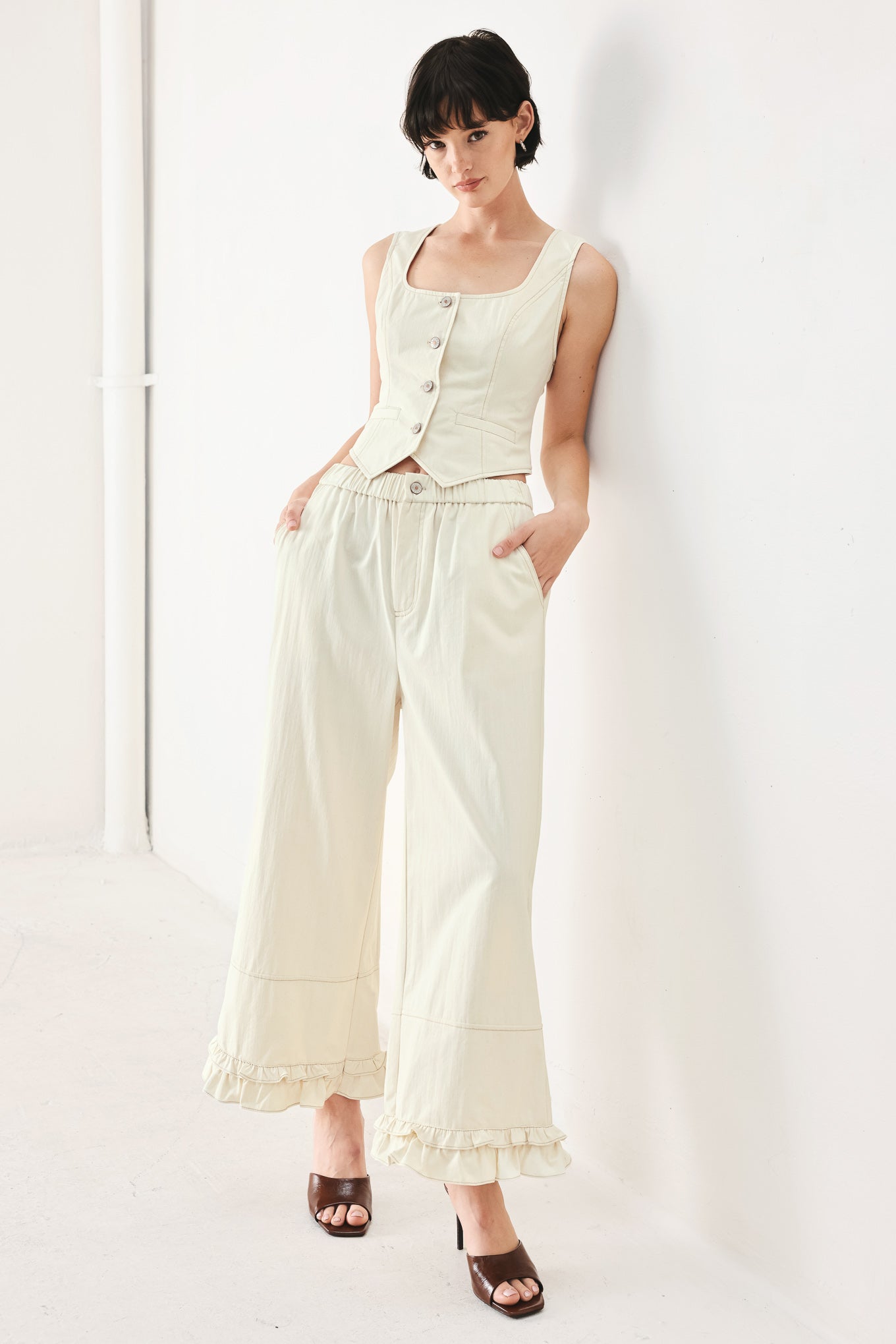 SUNDAY SOFT FLOW WOVEN CULOTTE PANTS Flying Tomato