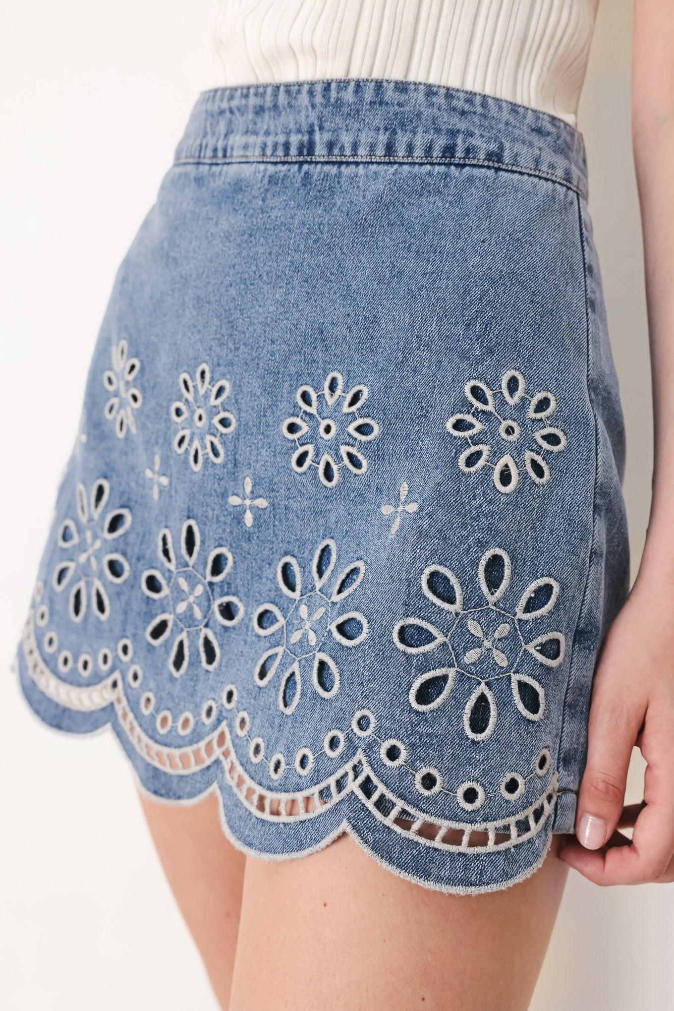 [PREORDER] FLORAL LOVE DENIM SKORT Flying Tomato