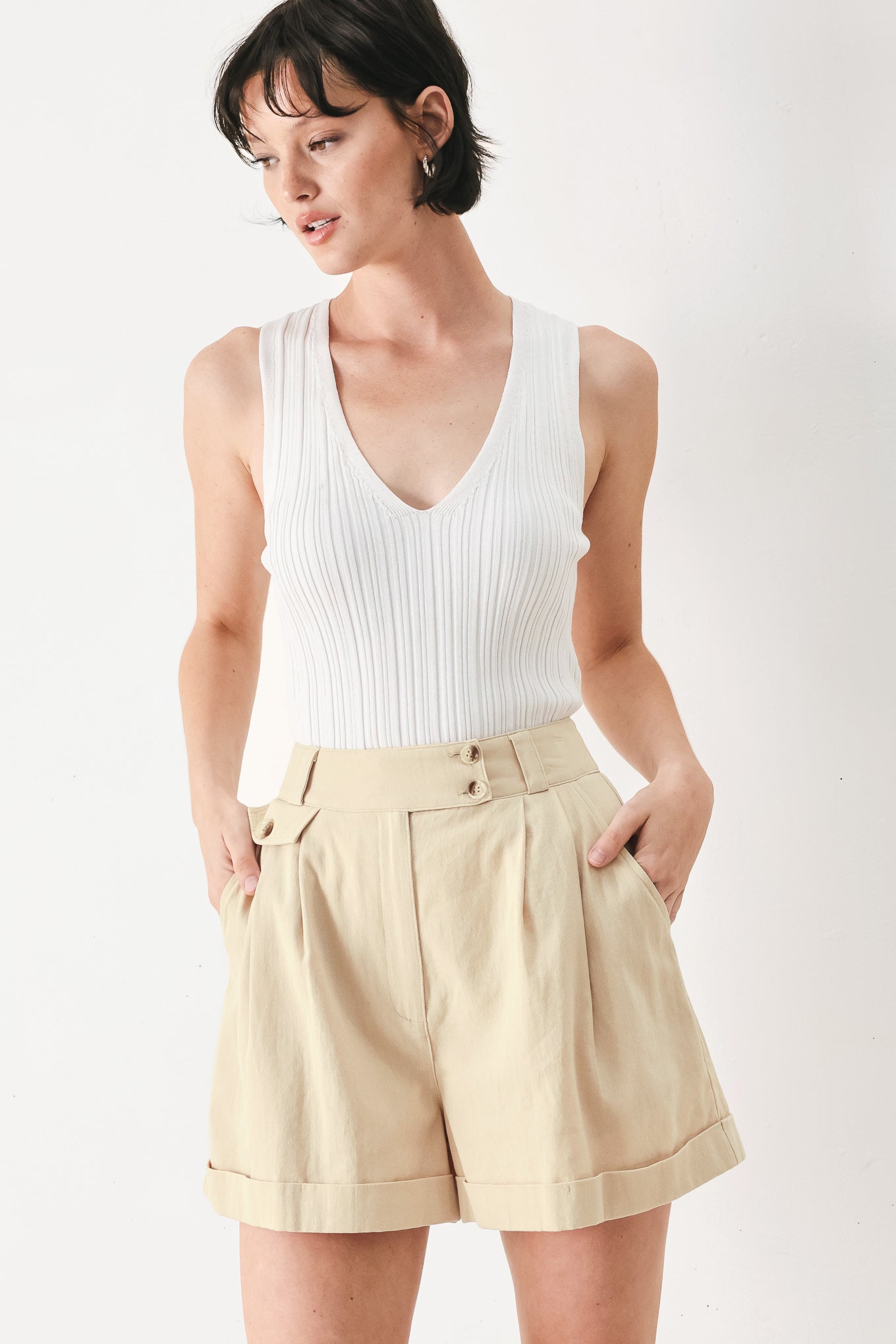 DESERT MINIMAL WOVEN SHORTS Flying Tomato