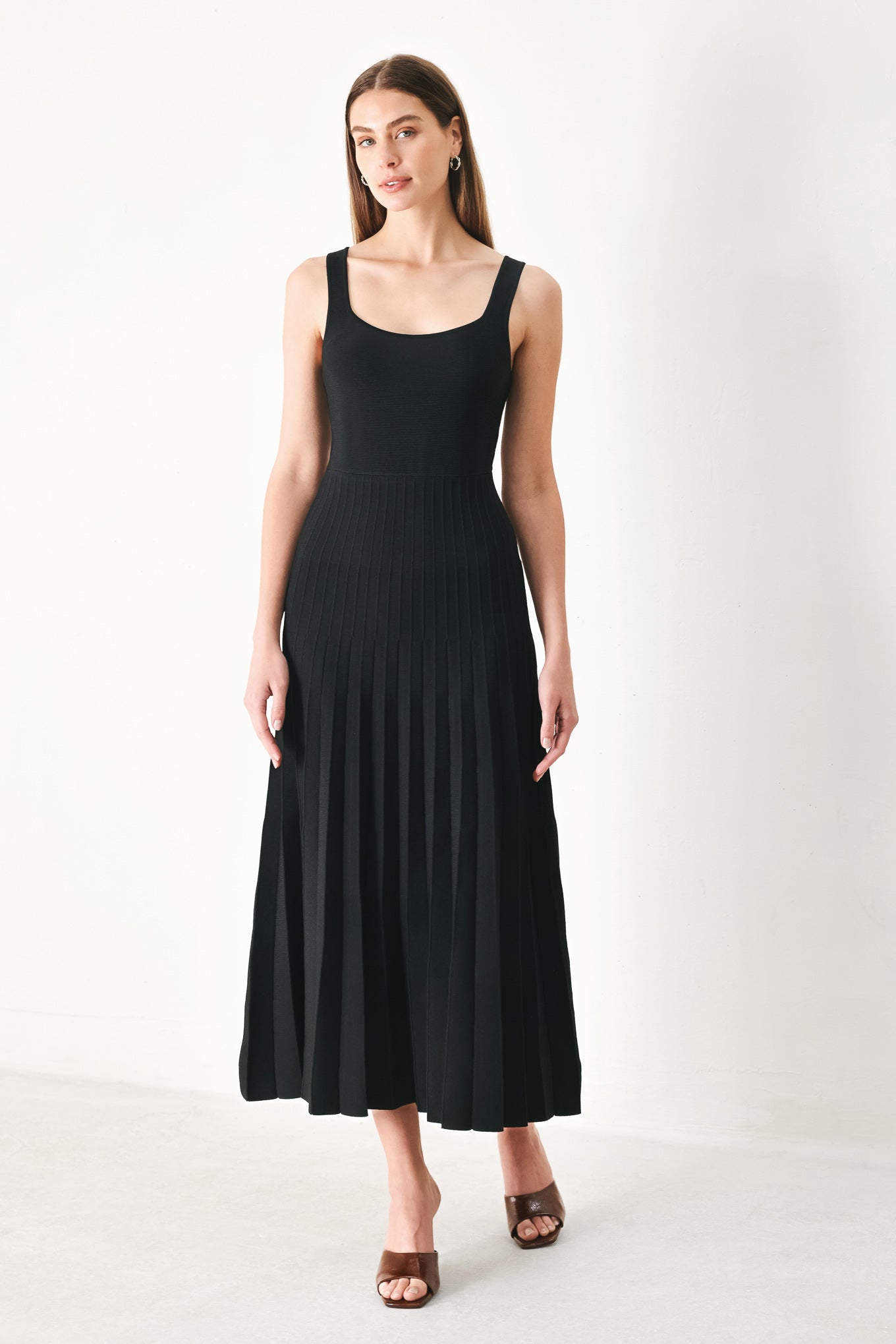 MONO FORM SWEATER KNIT MIDI DRESS Flying Tomato