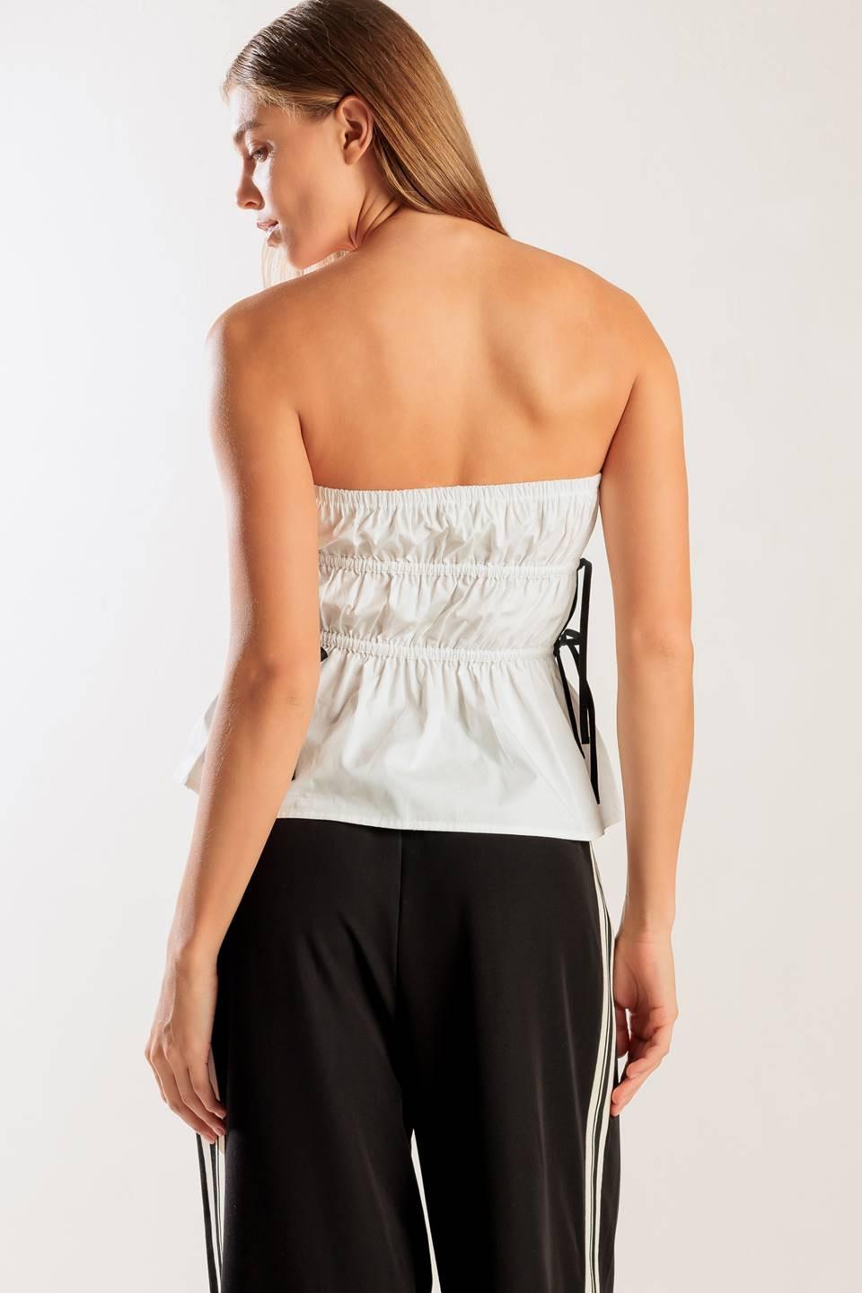 IN THIS MOMENTS WHITE TOP Flying Tomato