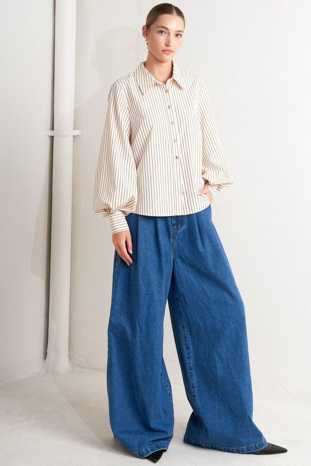 PINSTRIPE CHIC WOVEN TOP Flying Tomato