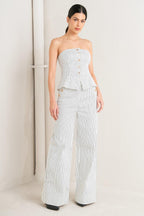 EFFORTLESS FORM STRIPE WOVEN TWILL TOP Flying Tomato
