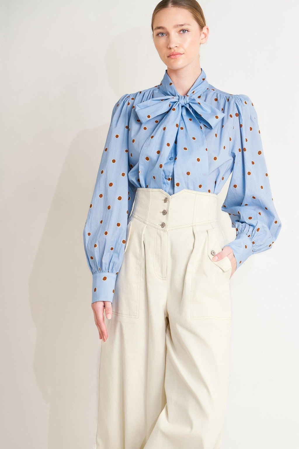 THE POLKA POWER MOVE WOVEN TOP Flying Tomato