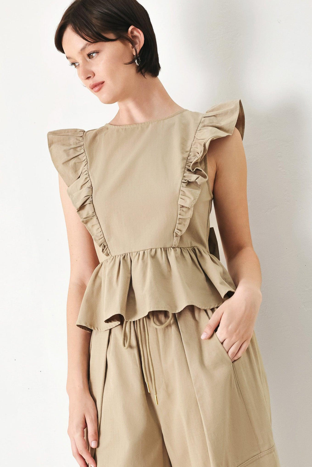 WHITE BLOSSOM WOVEN TOP Flying Tomato