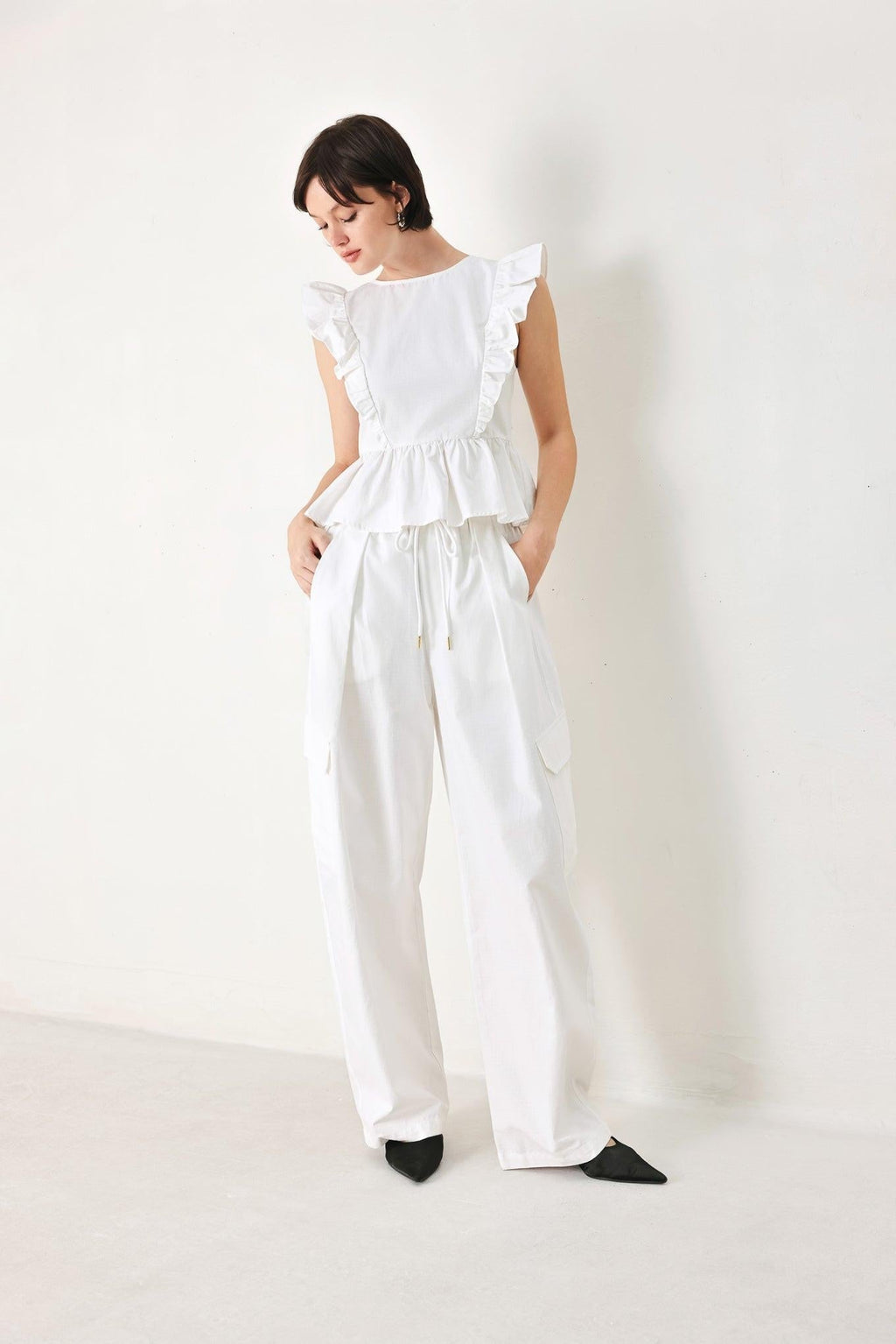 WHITE BLOSSOM WOVEN TOP Flying Tomato