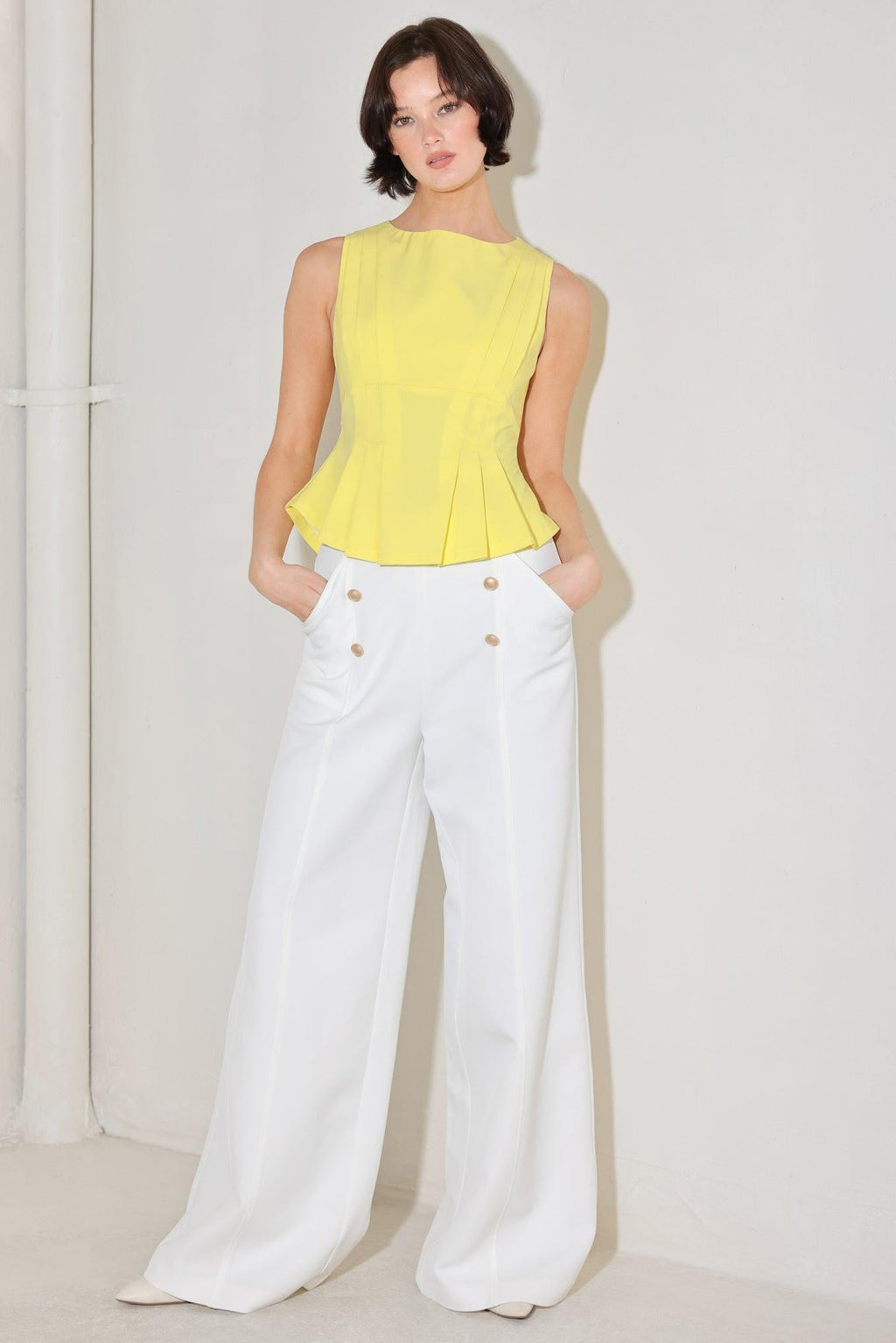 MODERN SHAPE YELLPW WOVEN TOP Flying Tomato