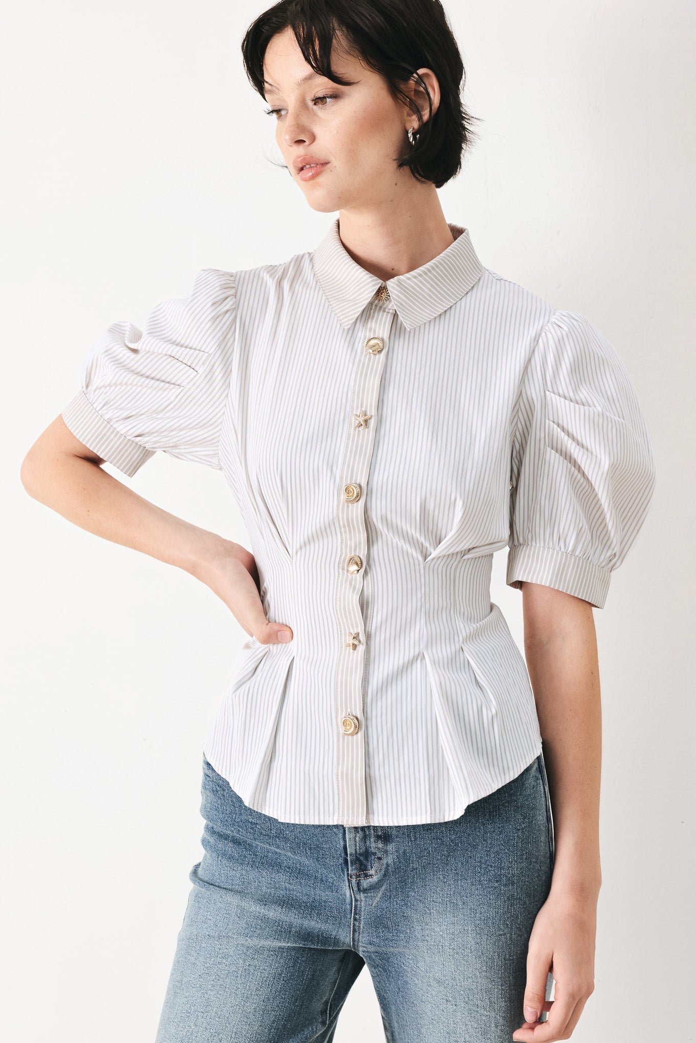 COASTAL LIGHT WOVEN TOP Flying Tomato