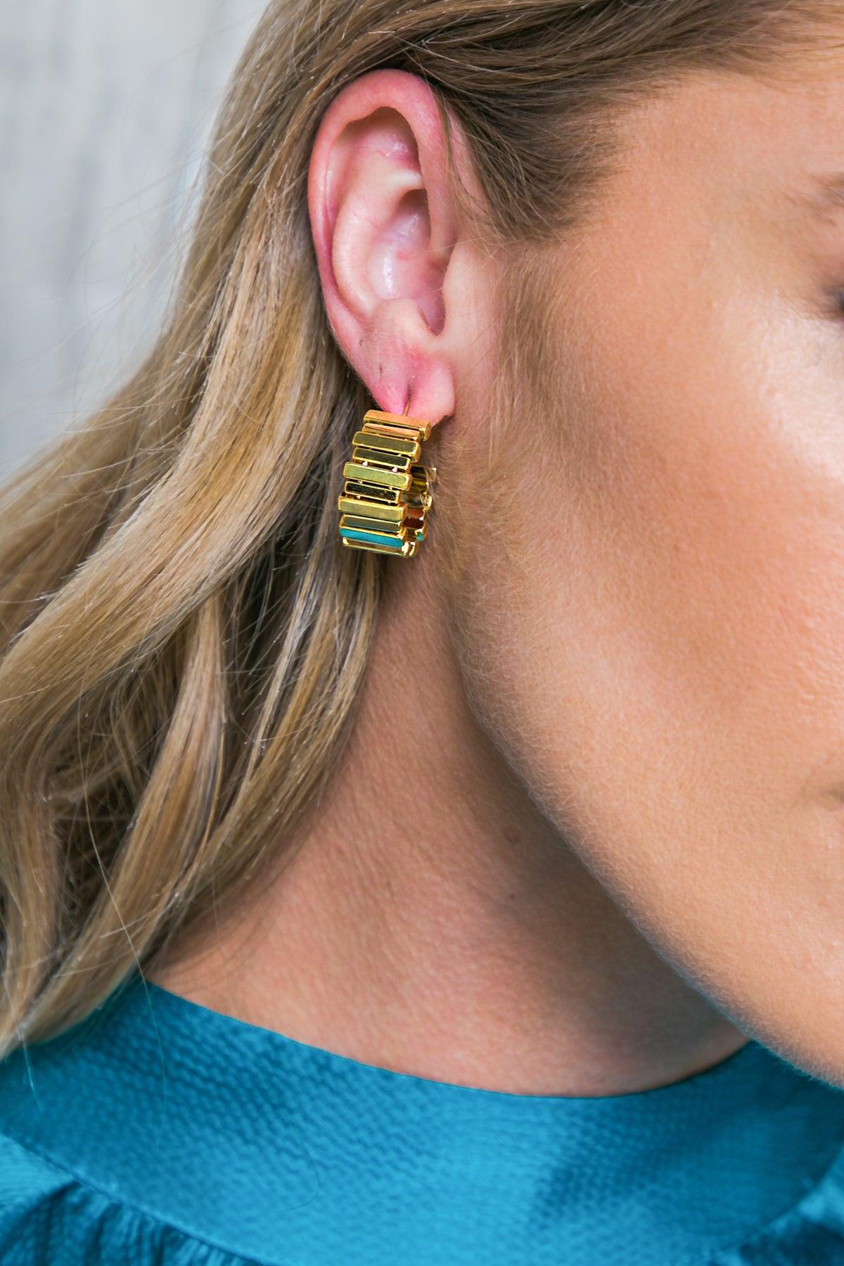 DIP RIBBED STUD EARRINGS Flying Tomato
