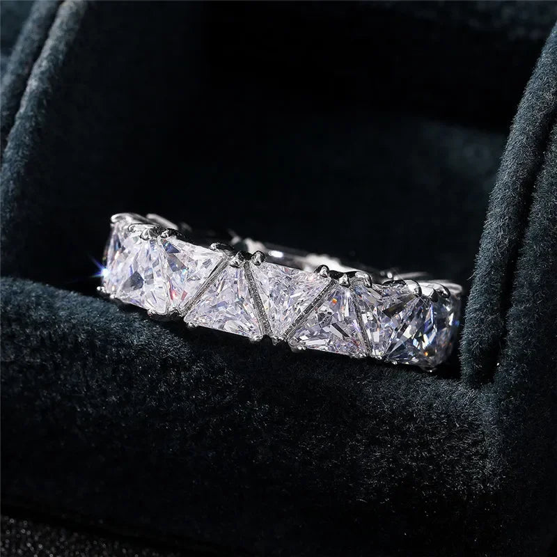 Huitan Luxury Wedding Band Promise Rings for Women Unique Triangle Cubic Zirconia Design Top Quality New Trendy Jewelry Dropship LUXLIFE BRANDS