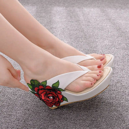 Crystal Queen Woman Slippers Home Casual Beach Flip Flops Lady Sandals Summer Sexy High Heels