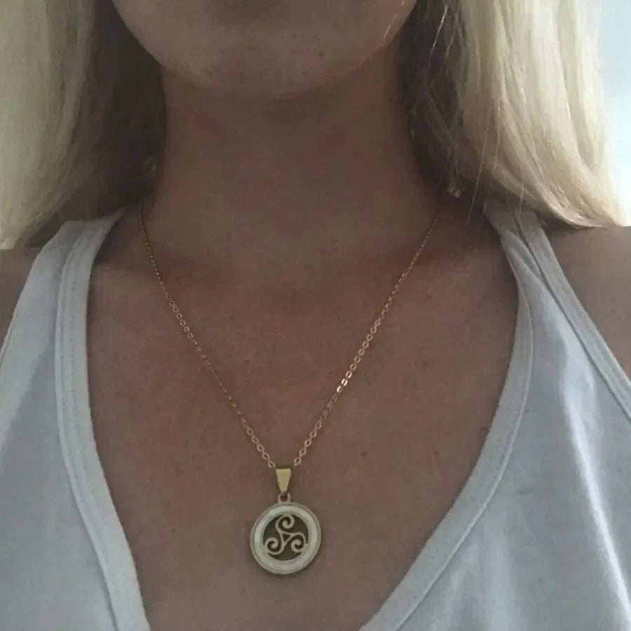 Fiona Pendant Necklace - Great Gift Idea LUXLIFE BRANDS