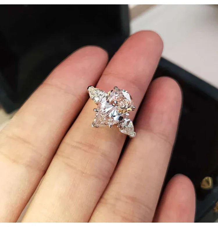 Huitan Luxury Crystal Water Drop CZ Rings Women Proposal Engagement Ring Exquisite Wedding Anniversary Gift Party Trendy Jewelry Luxlife Brands
