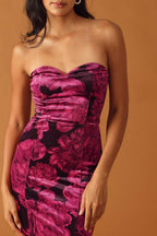 FALLING INTO PLACE VELVET MAXI DRESS Flying Tomato