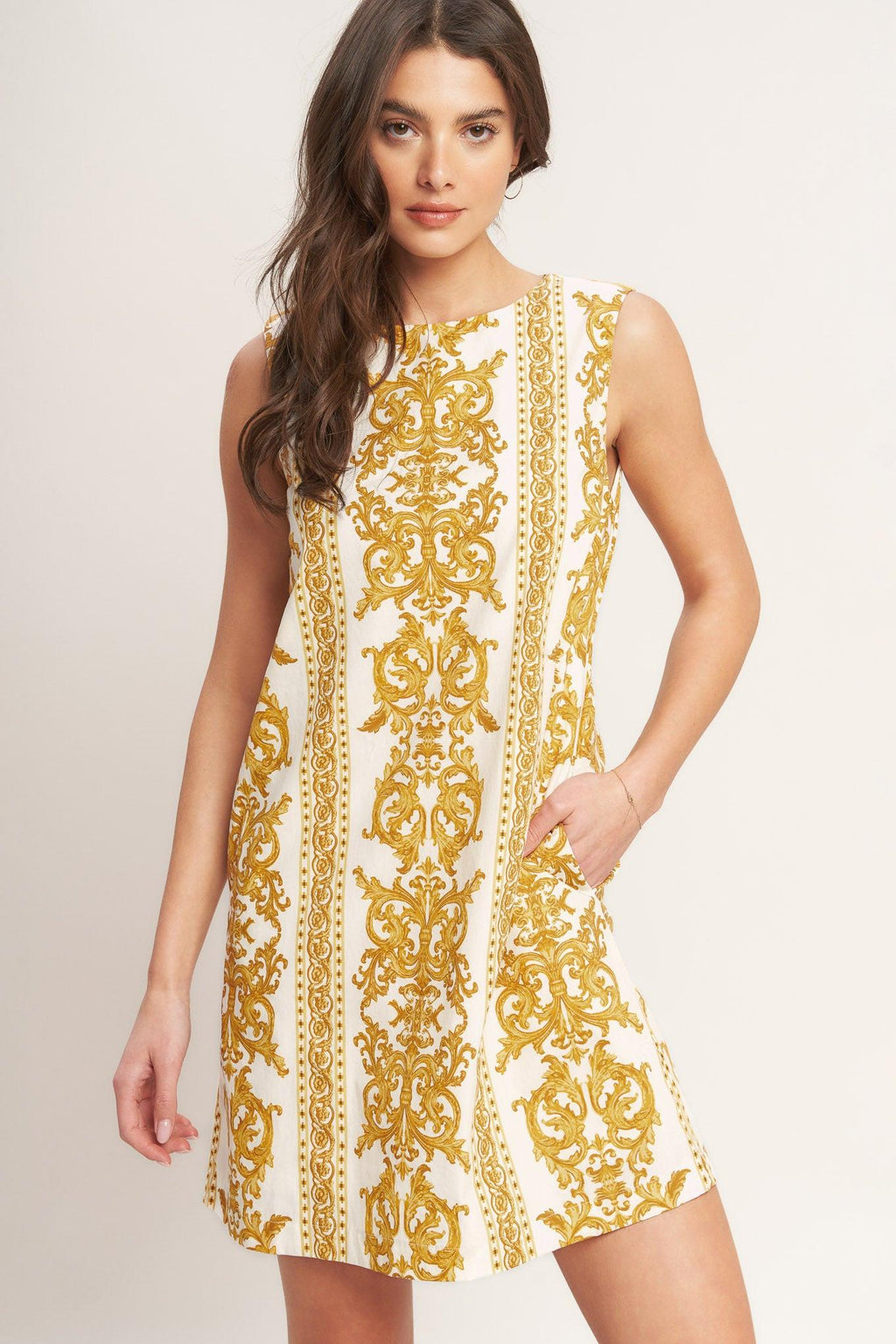 CITY GIRL WITH EDGE WOVEN MINI SHIFT DRESS Flying Tomato