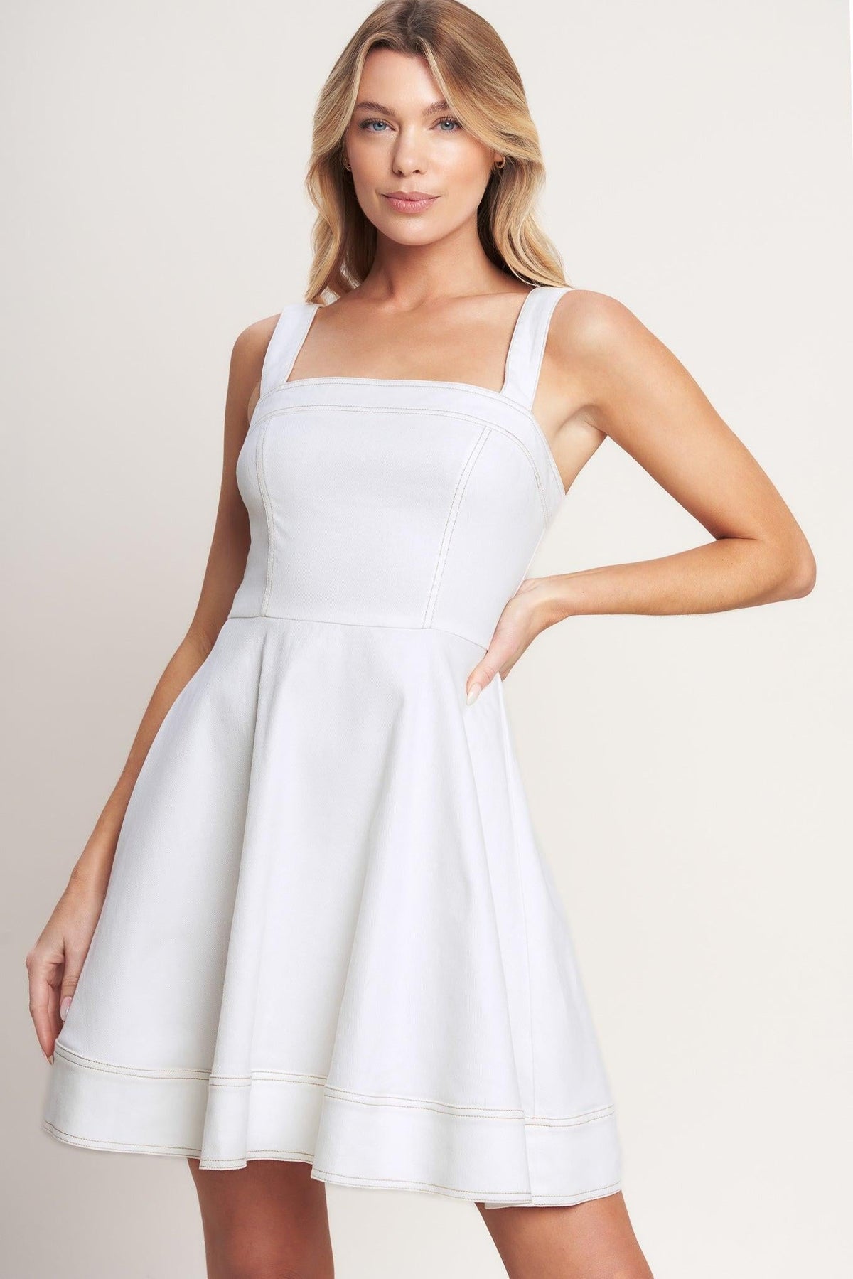 FIRST DATE FEELS WOVEN TWILL MINI DRESS Flying Tomato