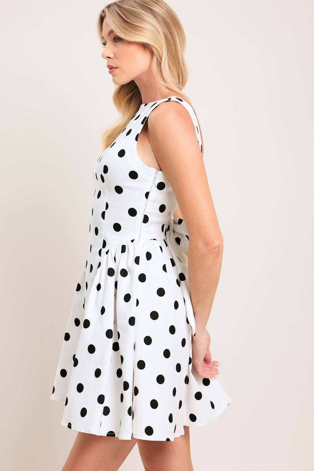 [PREORDER] SPOTLIGHT LOVE DOT WOVEN MINI DRESS Flying Tomato