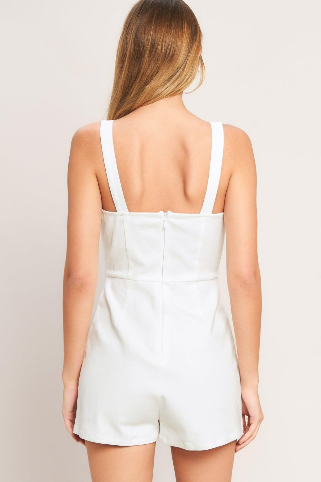 FIRST DATE WOVEN SKORT ROMPER Flying Tomato