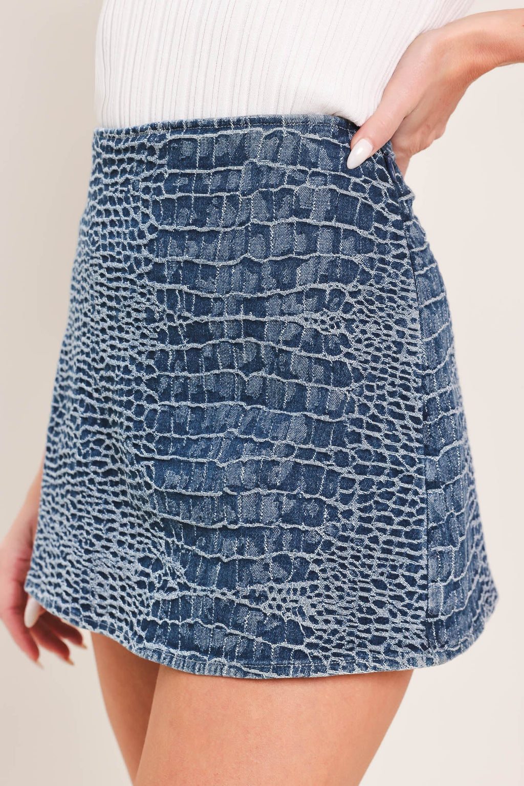 CROCO CHIC DENIM SKORT Flying Tomato