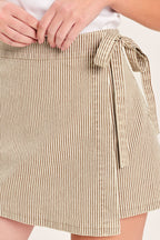MODERN STRIPE WOVEN SKORT Flying Tomato