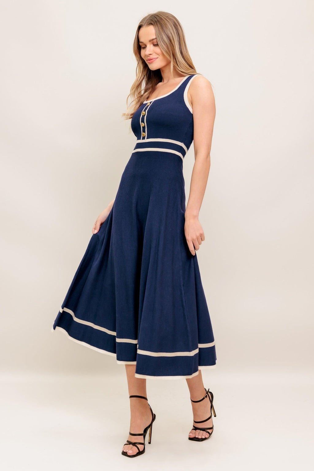 DREAMY DAISY KNIT MIDI DRESS Flying Tomato