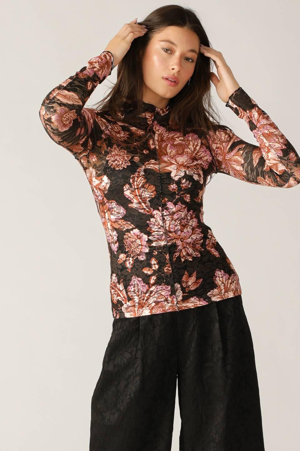 FIRESIDE CHATS STRETCH LACE TOP Flying Tomato