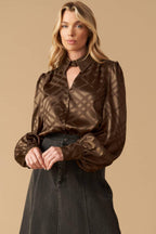 THE ART OF BALANCE WOVEN SATIN TOP Flying Tomato