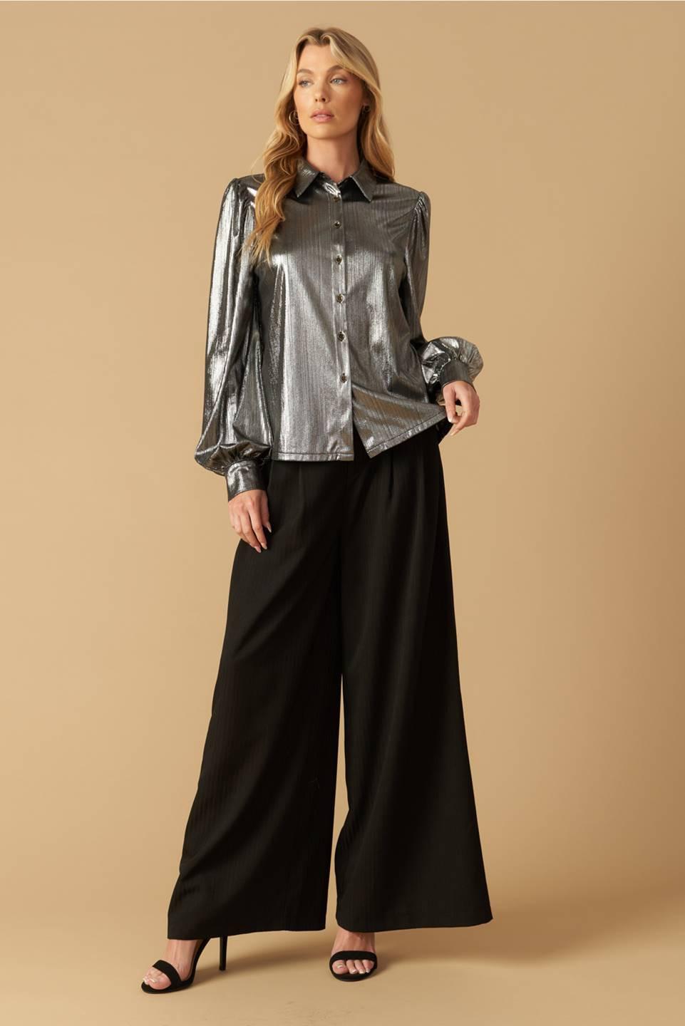 FLIRTY VIBES FOIL COATED TOP Flying Tomato