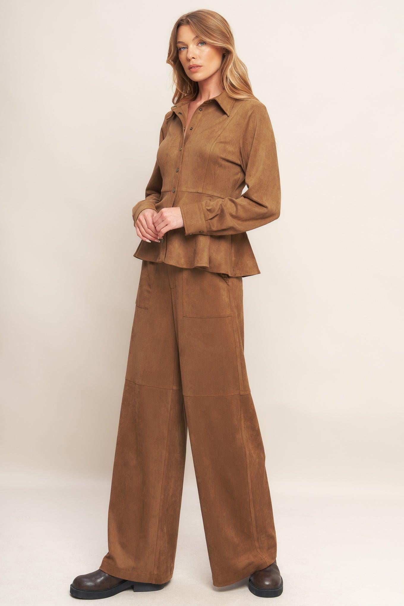 REFINED IMPRESSION FAUX SUEDE TOP Flying Tomato