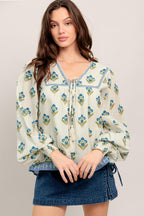 FROM COFFEE RUNS TO WEEKENDS WOVEN TOP Flying Tomato