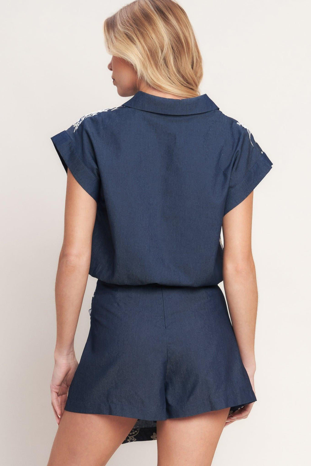 HANDCRAFTED FEEL EMBROIDERY TOP Flying Tomato