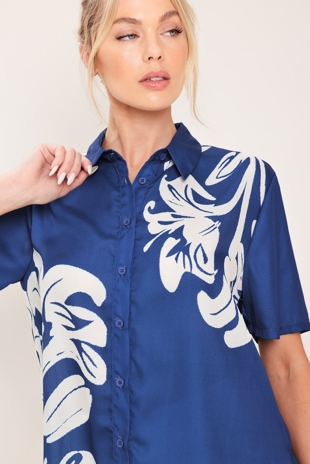 COASTAL BLOOM WOVEN TOP Flying Tomato