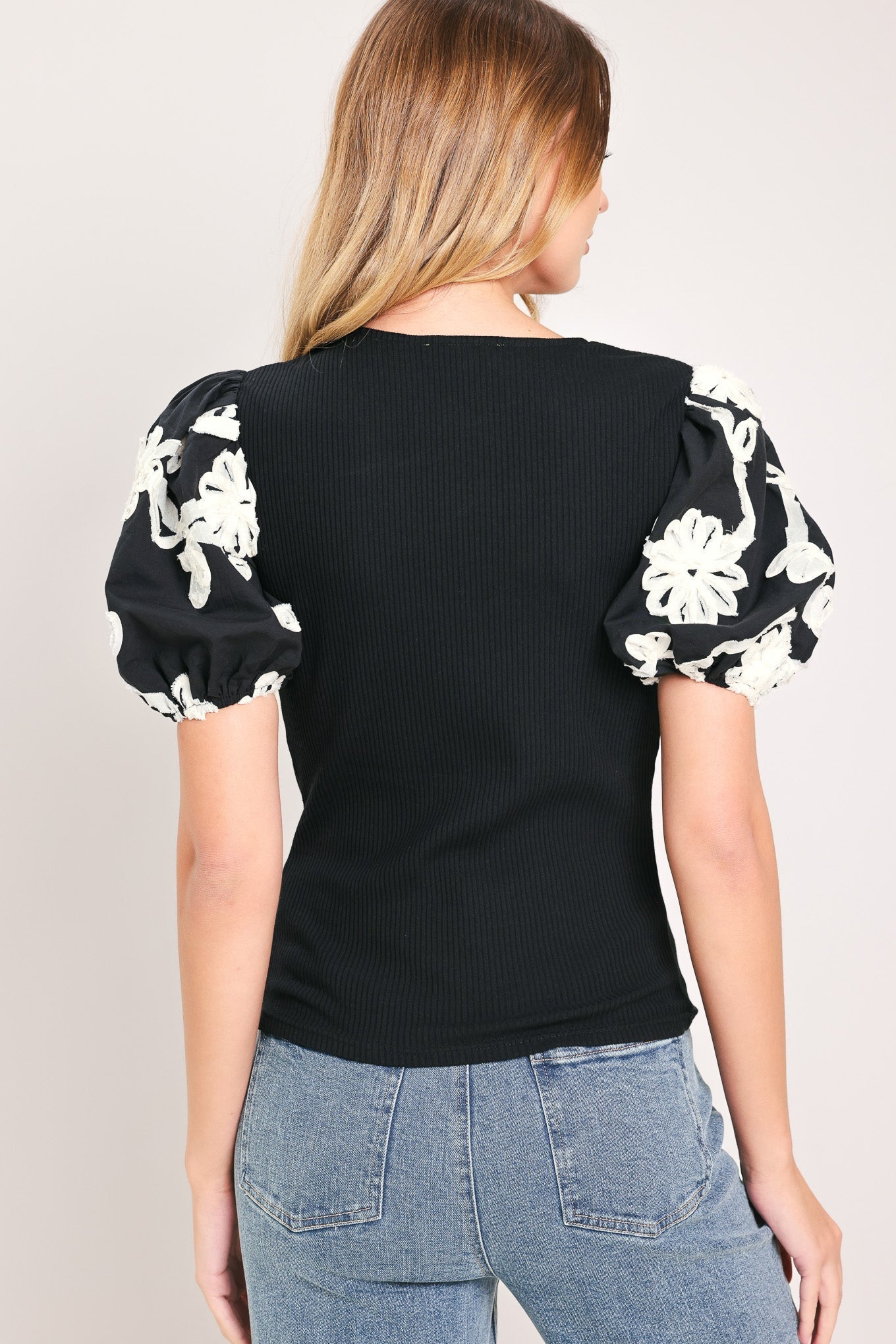 BLACK BLOOM KNIT TOP Flying Tomato