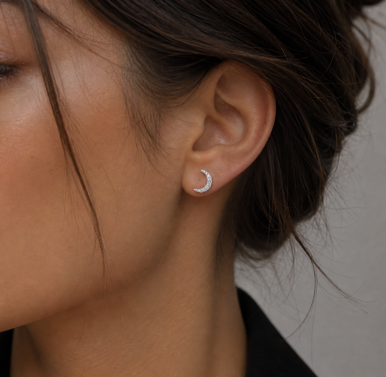 Moon Studs