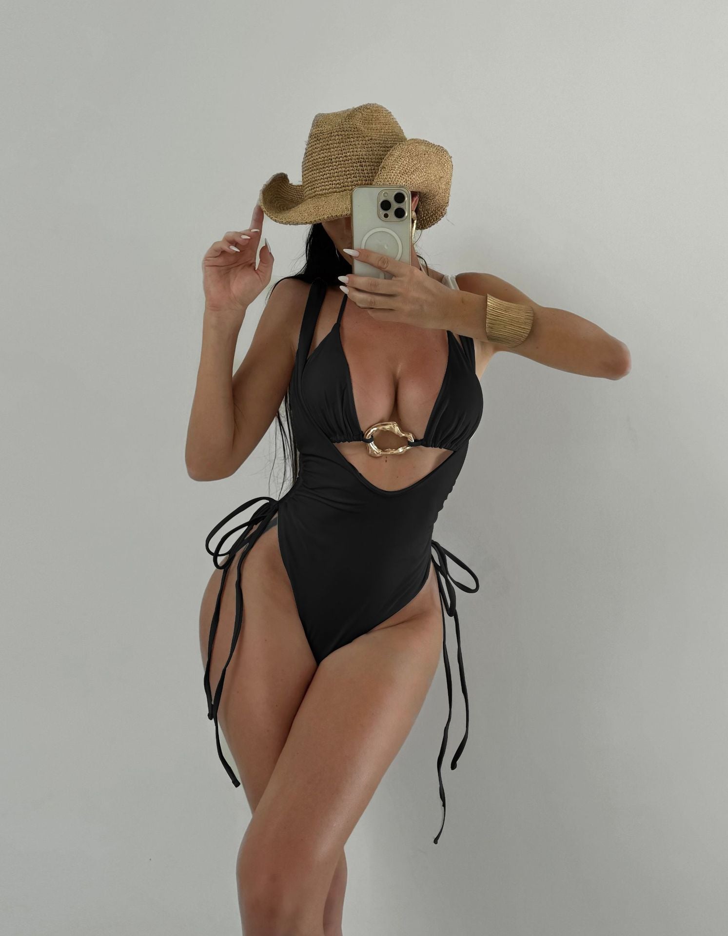 Sexy Two Piece Solid Color Swimsuit Women Bikini Metal Accessories Swimsuit Bella Mia