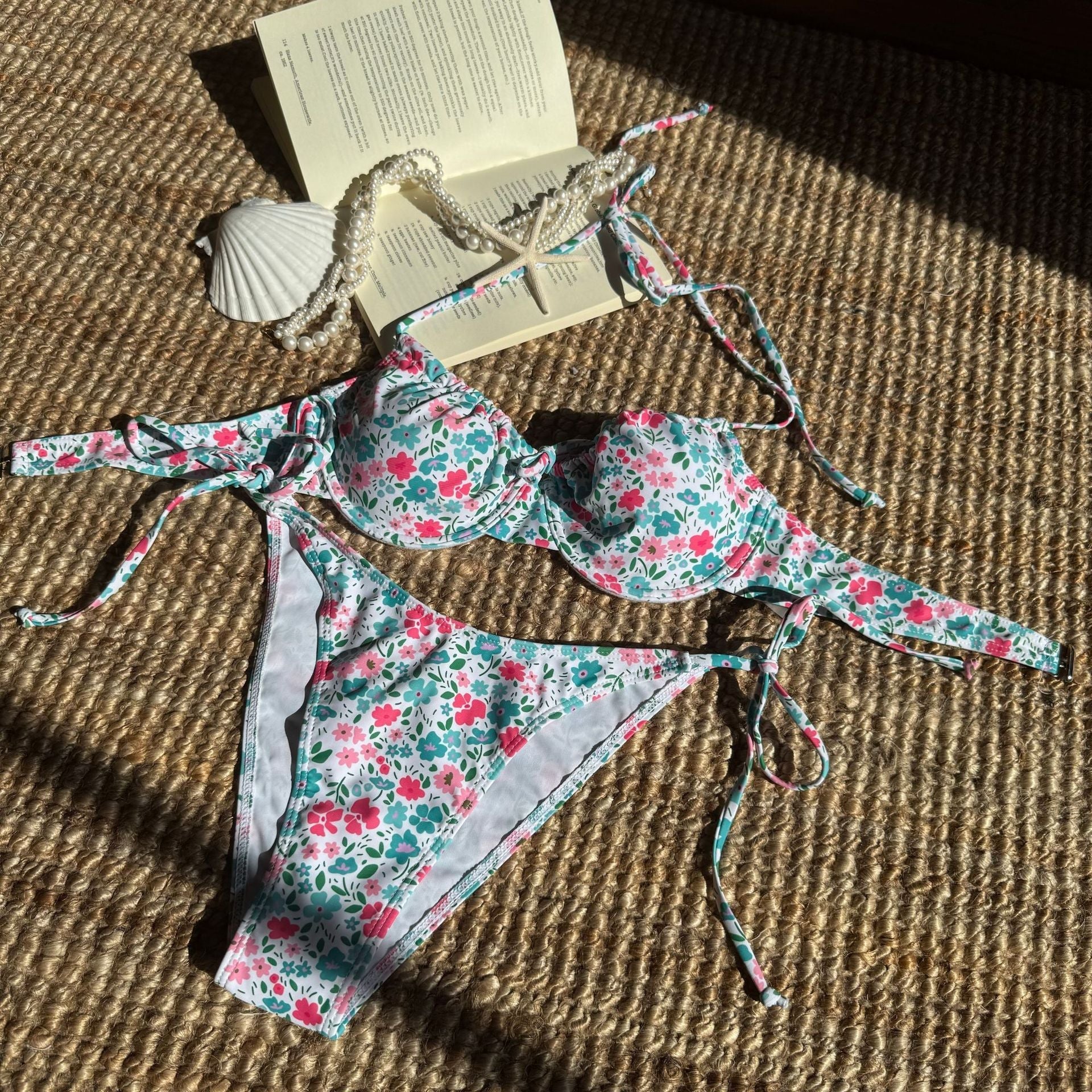 Fresh Floral Printed Sexy Banded Bikini Split Swimsuit Bikini Bella Mia