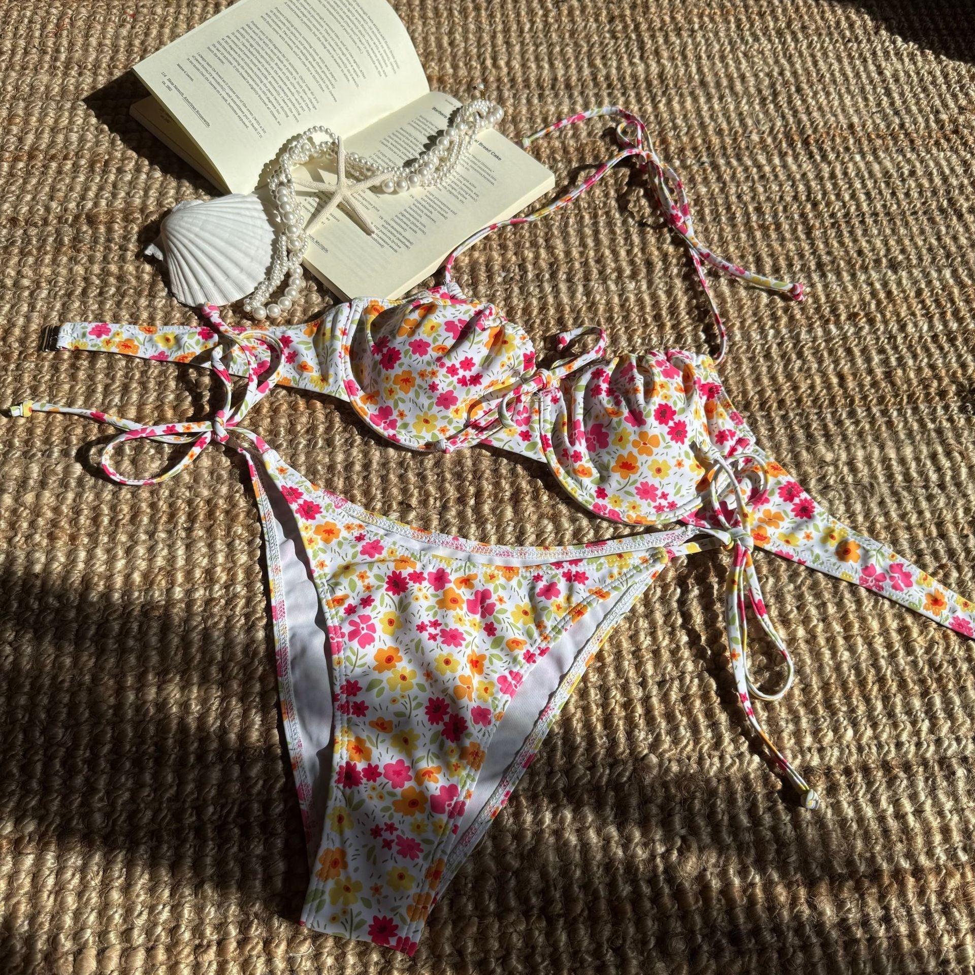 Fresh Floral Printed Sexy Banded Bikini Split Swimsuit Bikini Bella Mia