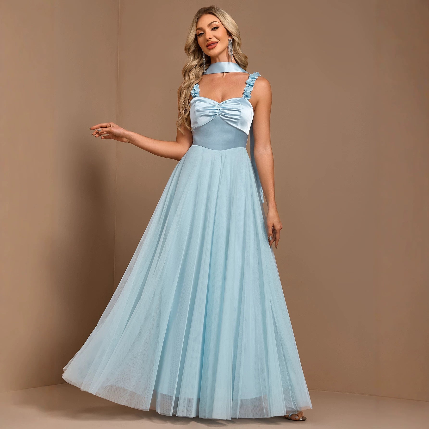 Elegant Halter Strap Handmade Floral Pleated Chest Color Stitching Mesh A Swing Evening Dress