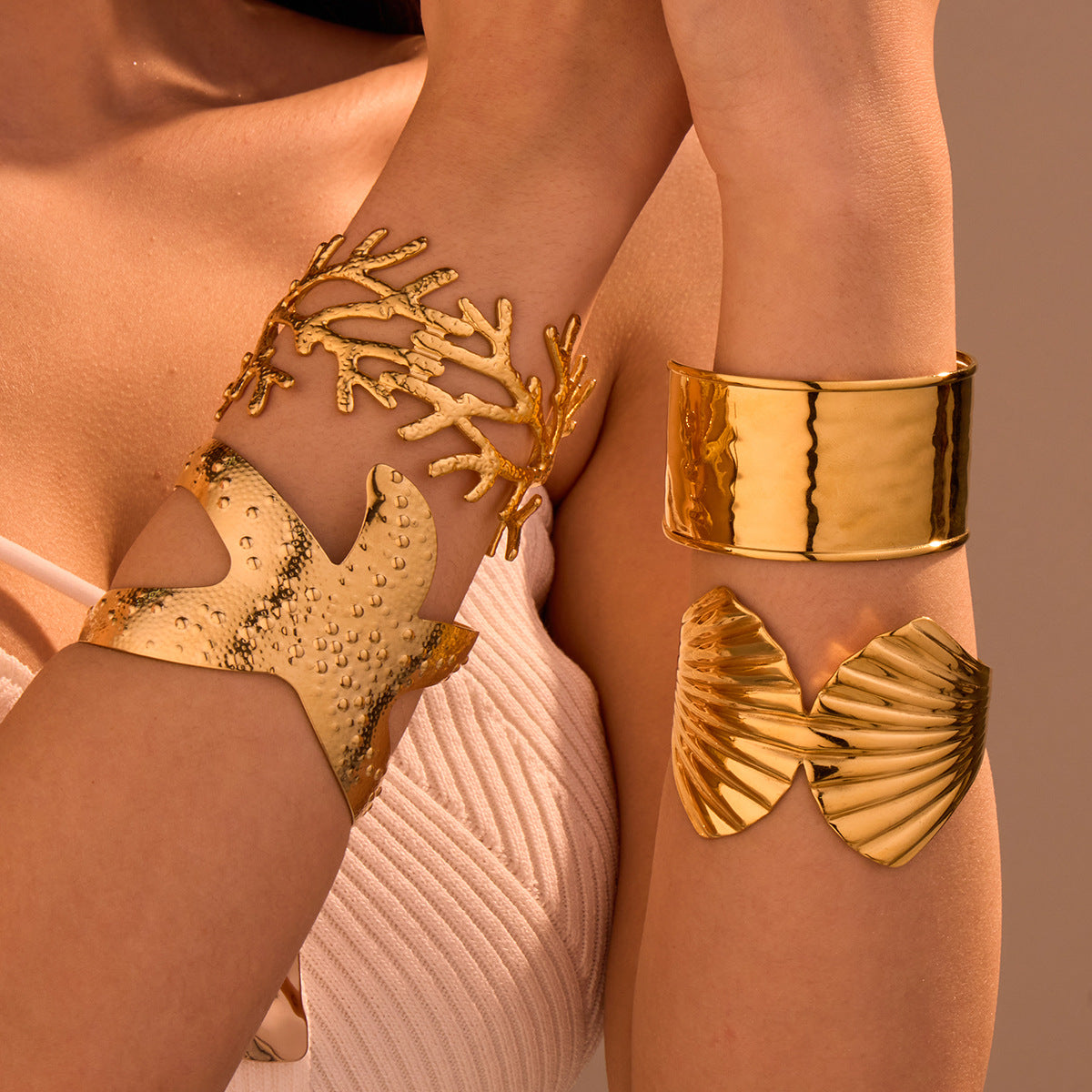 Ocean Coral Starfish Shell Exaggerated Titanium Steel Bracelet Stainless Steel 18K Gold Plating Bracelet Bella Mia