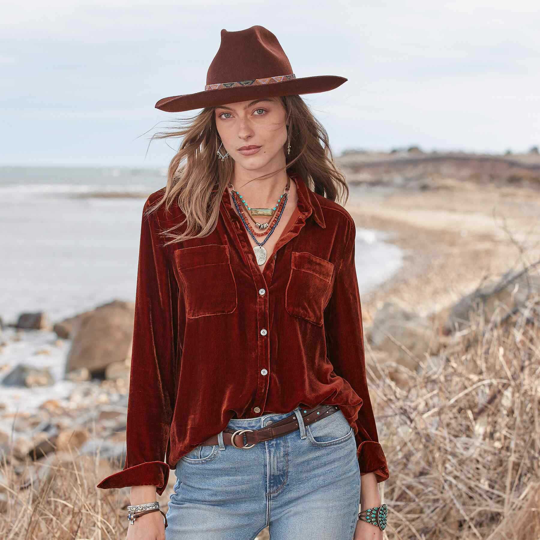 Pleuche Shirt Women Long Sleeve All Match Velvet Top Loose Fitting Underwear Blouse Bella Mia