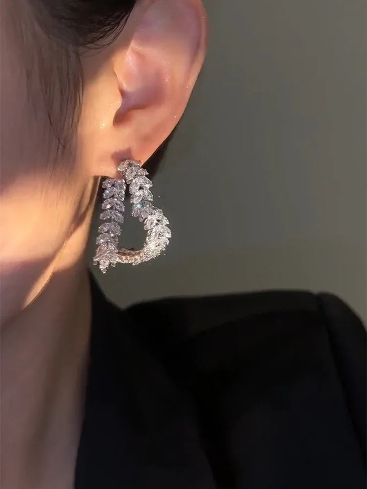 Light Extravagant Love Heart Women's Wheat Minimalist Fancy Earrings Luxlife Brands